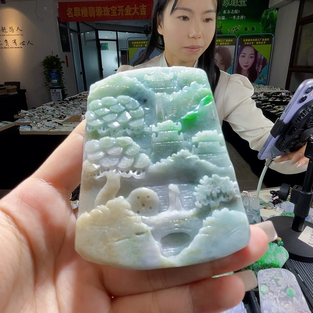 颈饰未镶嵌翡翠一