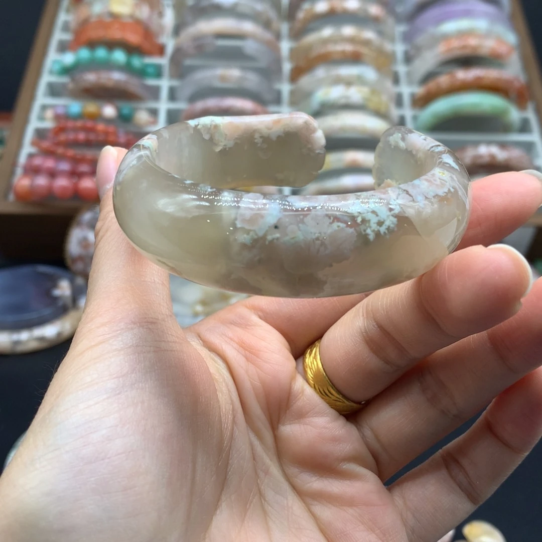 【闪购商品】玛瑙/玉髓戒指未镶嵌落****君