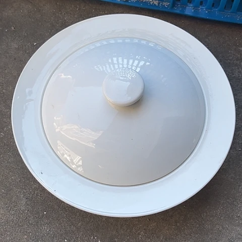 陶瓷10寸品锅一个微瑕