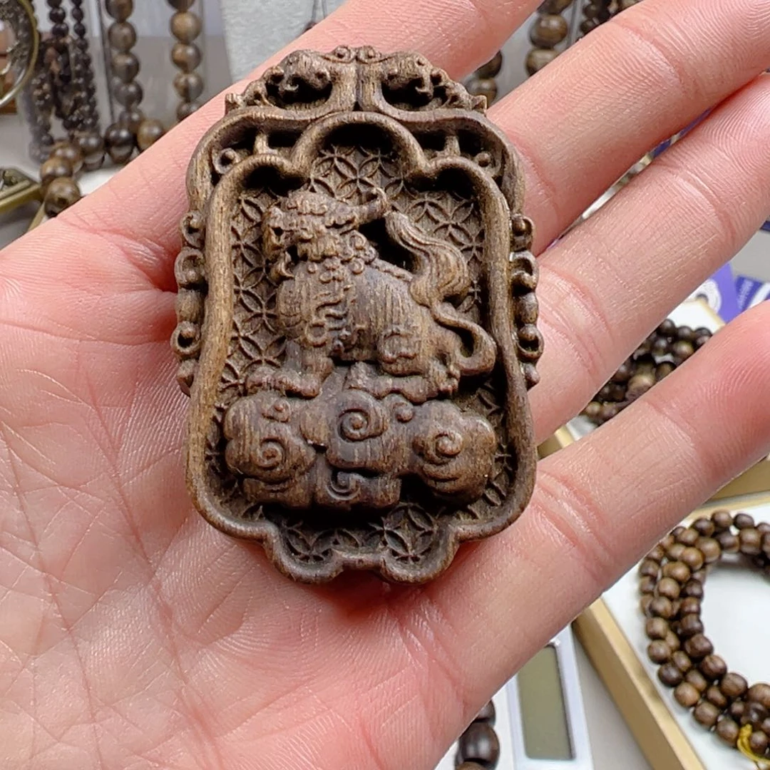 沉香木手串?****）越南富森红土层牌牌