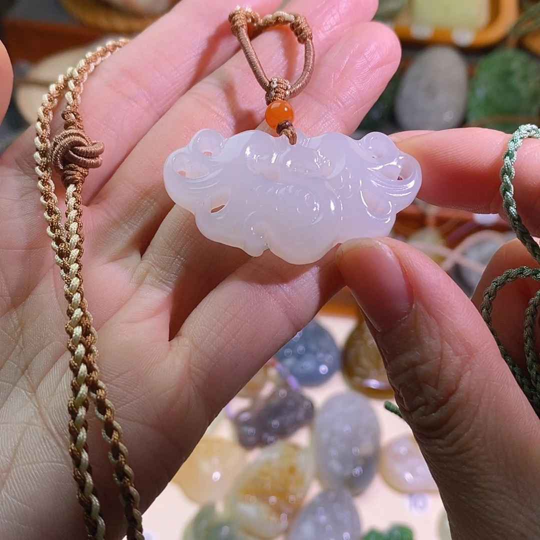 和田玉颈饰未镶嵌木*