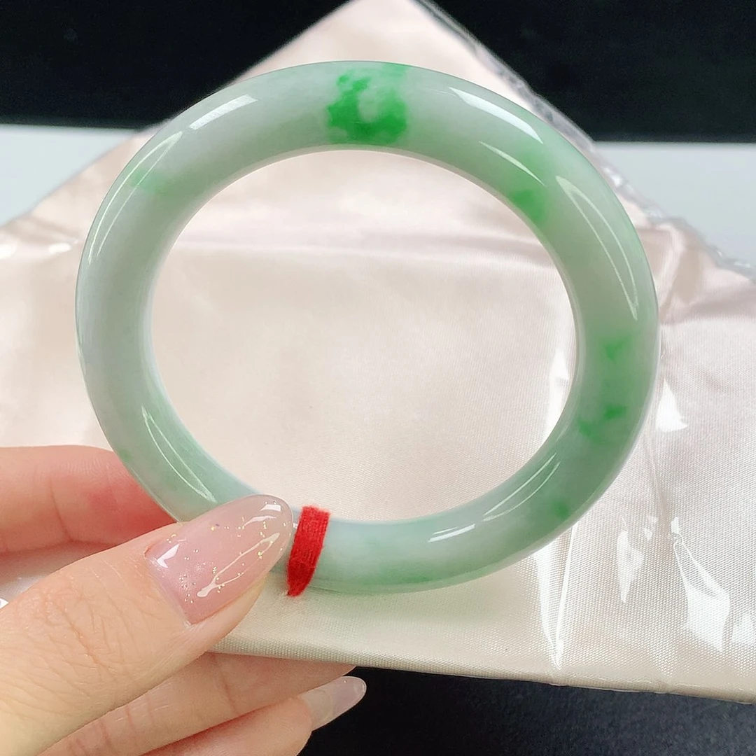 翡翠手镯未镶嵌230翡翠