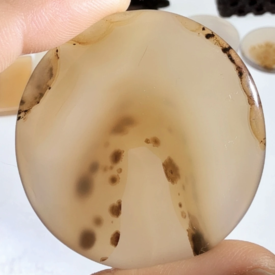 玛瑙/玉髓未镶嵌珠宝半成品