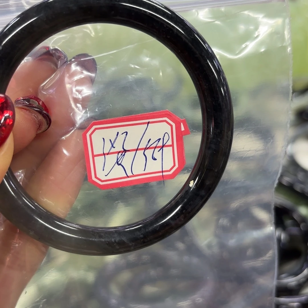 蛇纹石玉手镯未镶嵌淡**叙