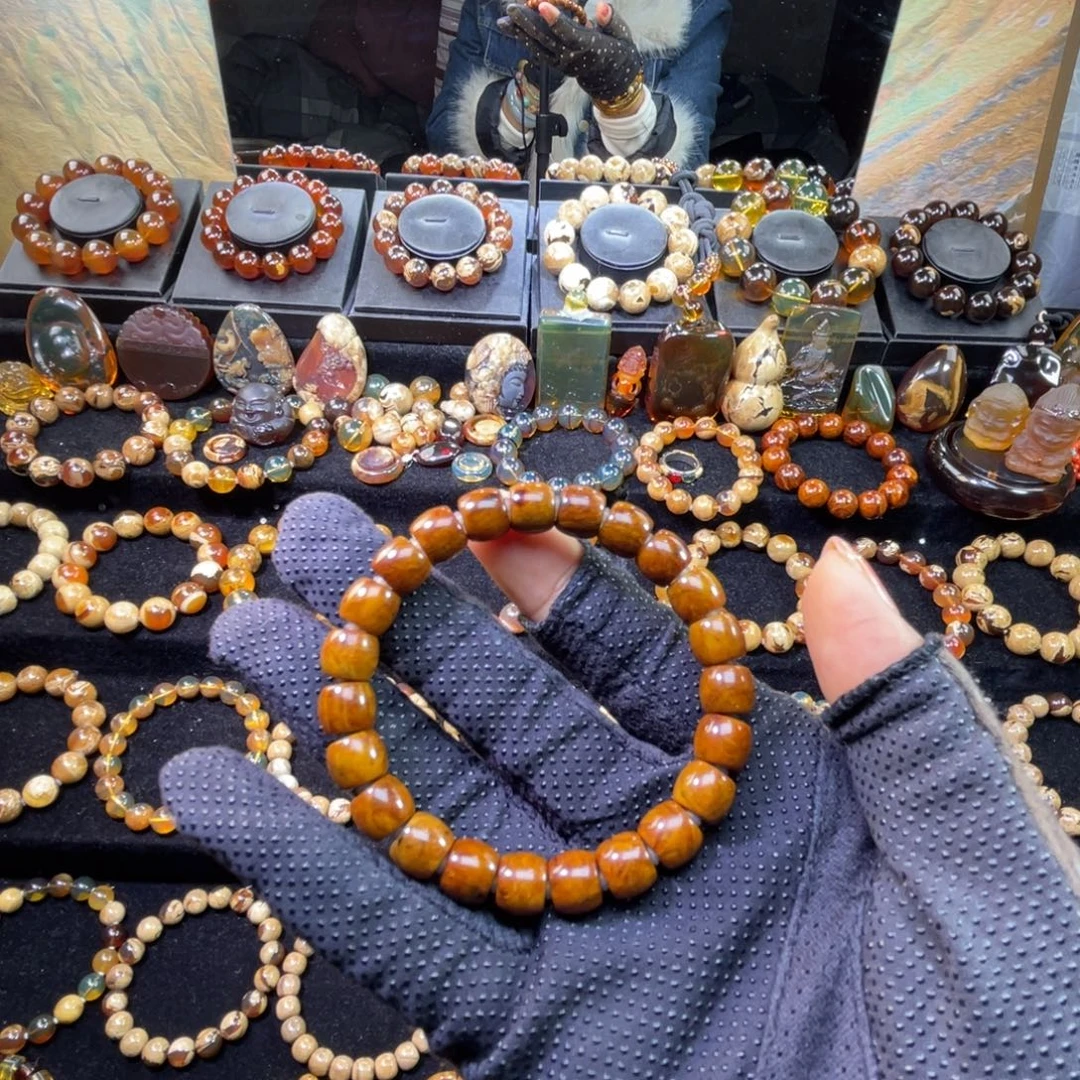 琥珀未镶嵌手串血根老型