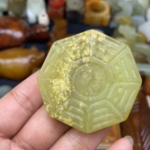 蛇纹石玉未镶嵌颈饰69