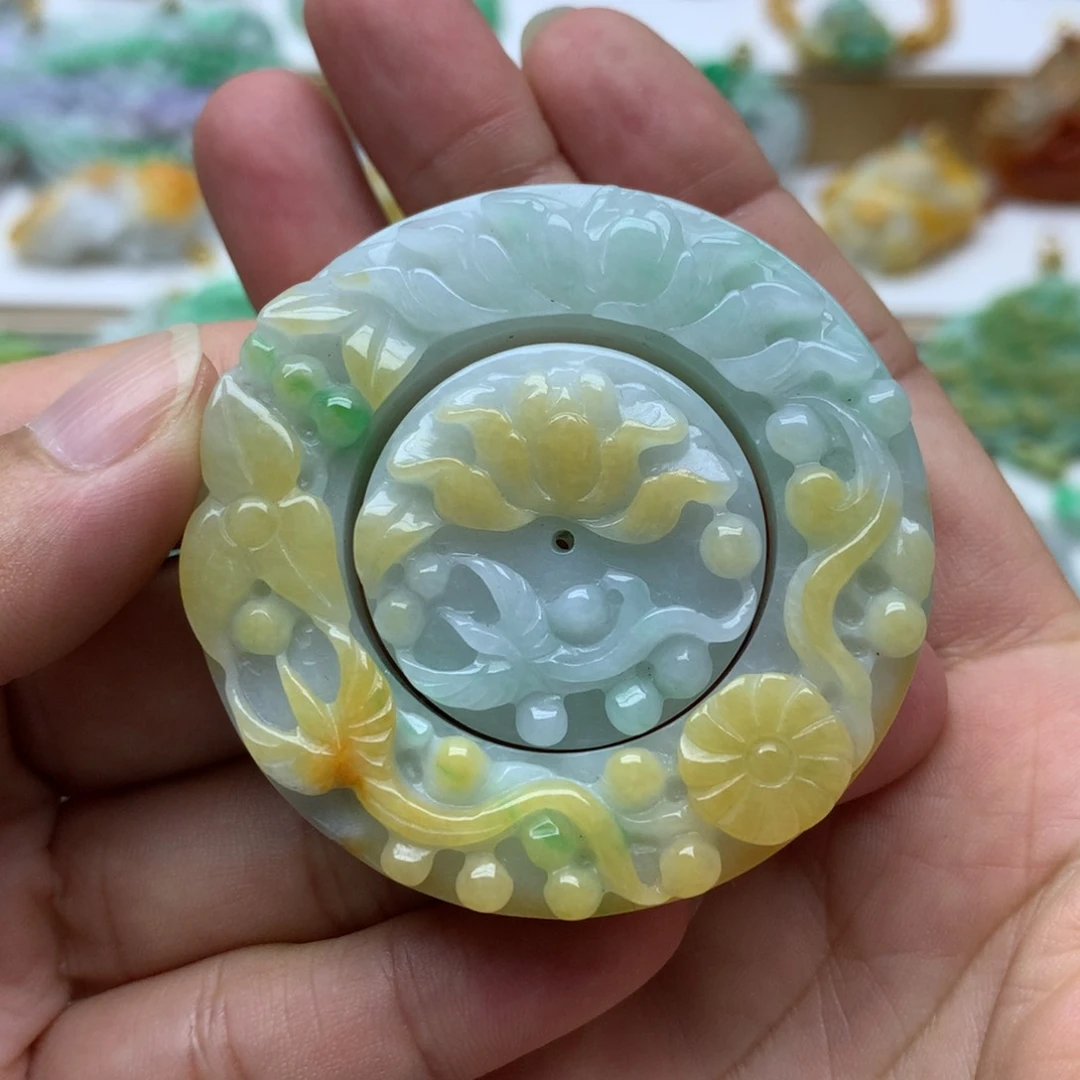 翡翠未镶嵌颈饰翡翠