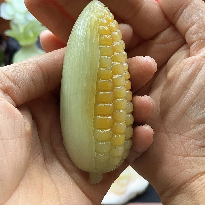 请***赵蛇纹石玉未镶嵌珠宝奇石