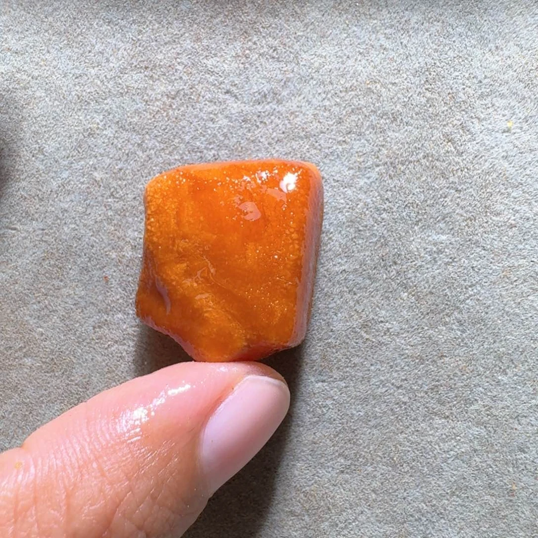 未镶嵌定制琥珀定制
