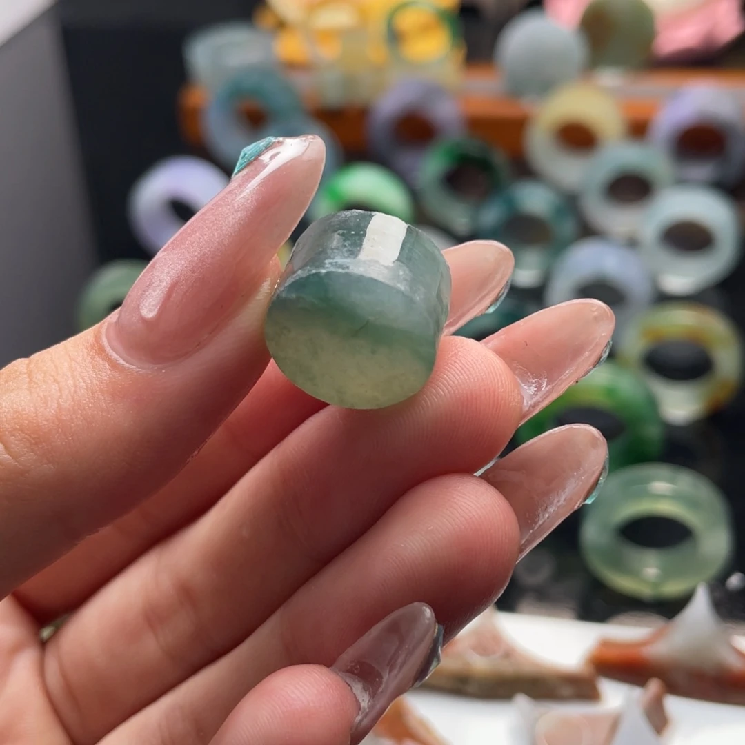 定制翡翠未镶嵌戒心