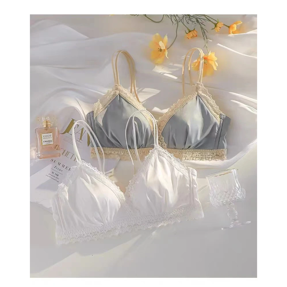 【微甜角色】法式缎面内衣女薄款无钢圈三角杯性感蕾丝大胸显小聚拢