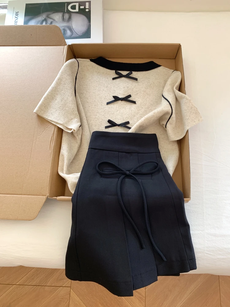 立体花朵蝴蝶结撞色短袖t恤女小个子气质短款正肩显瘦上衣针织衫