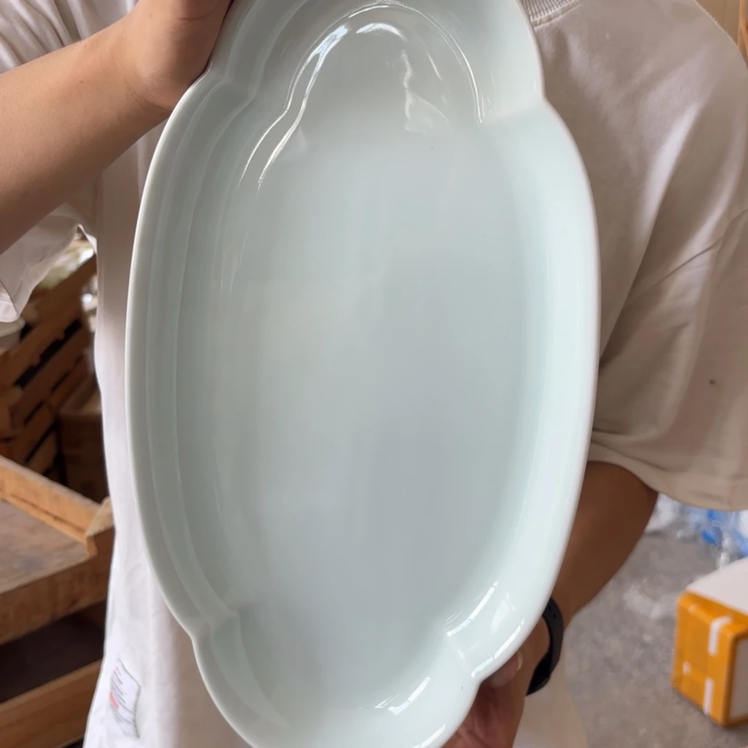影青四叶草鱼盘1个【微瑕尾货】