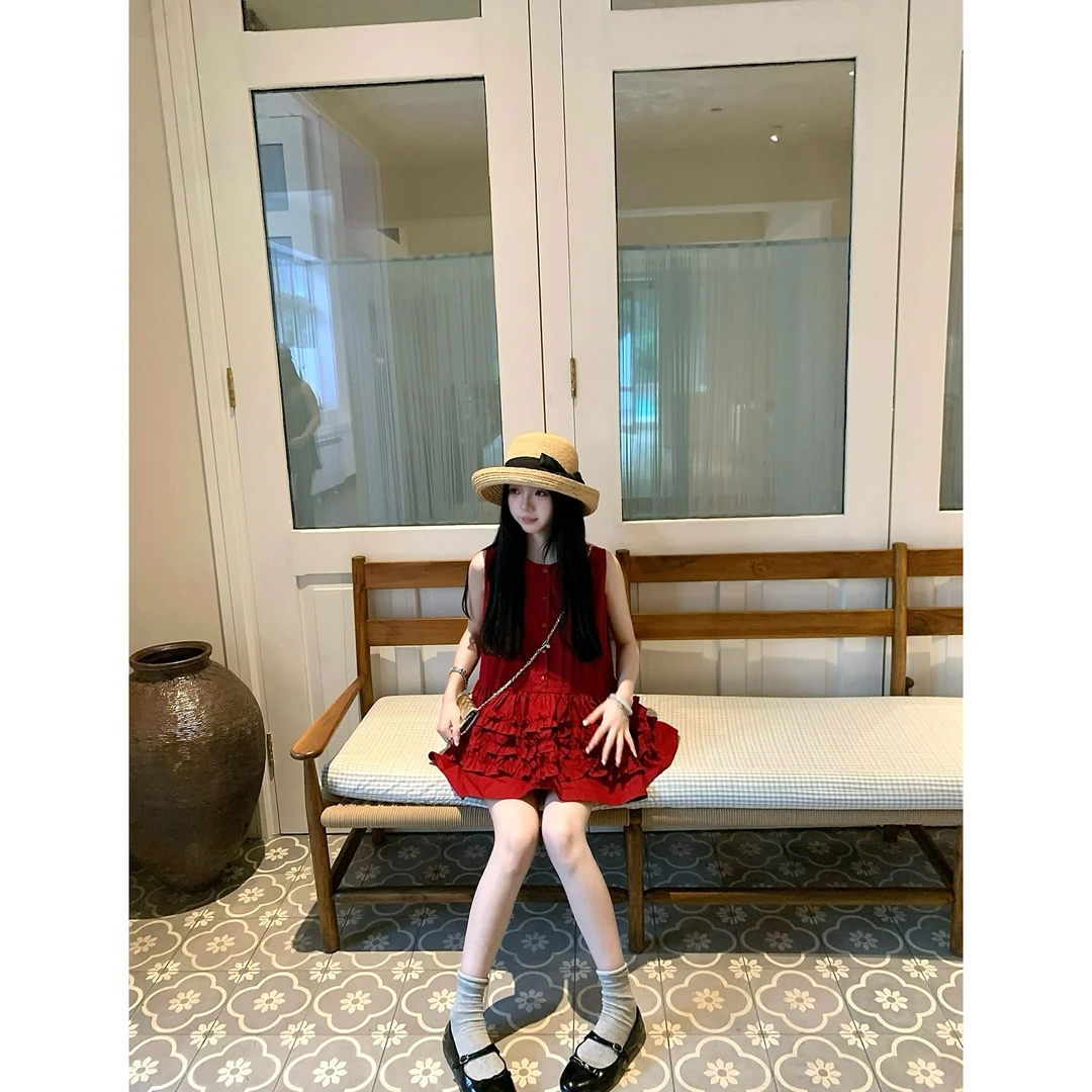 张爆爆 日系娃娃衫红色背心上衣设计感