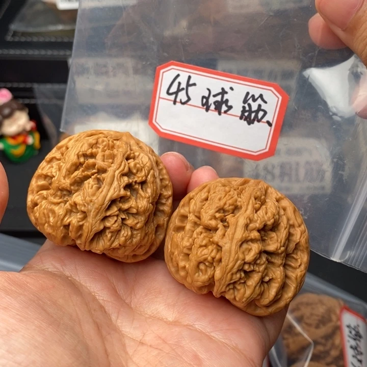 文玩核桃把件45球筋