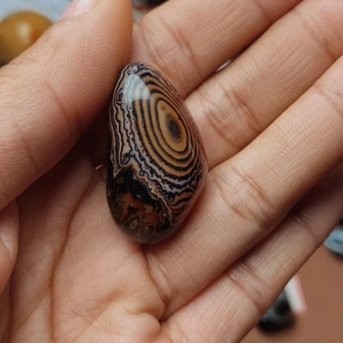 未镶嵌玛瑙/玉髓珠宝奇石寻****0打孔不退不换