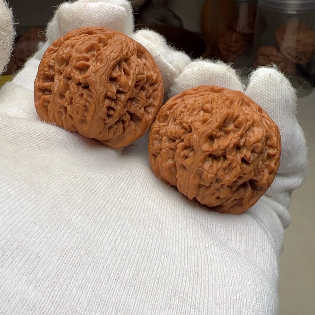 桃核把件老款宫灯34