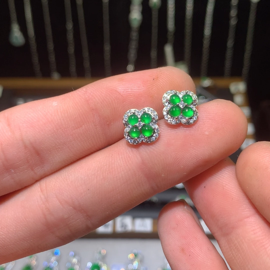 *****翡翠未镶嵌耳钉耳钉