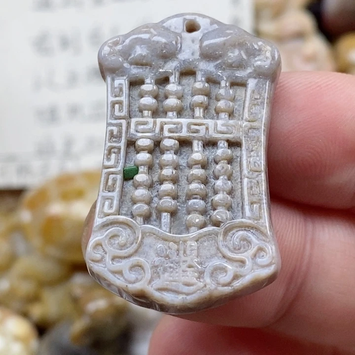 颈饰未镶嵌硅化珊瑚（珊瑚玉）小