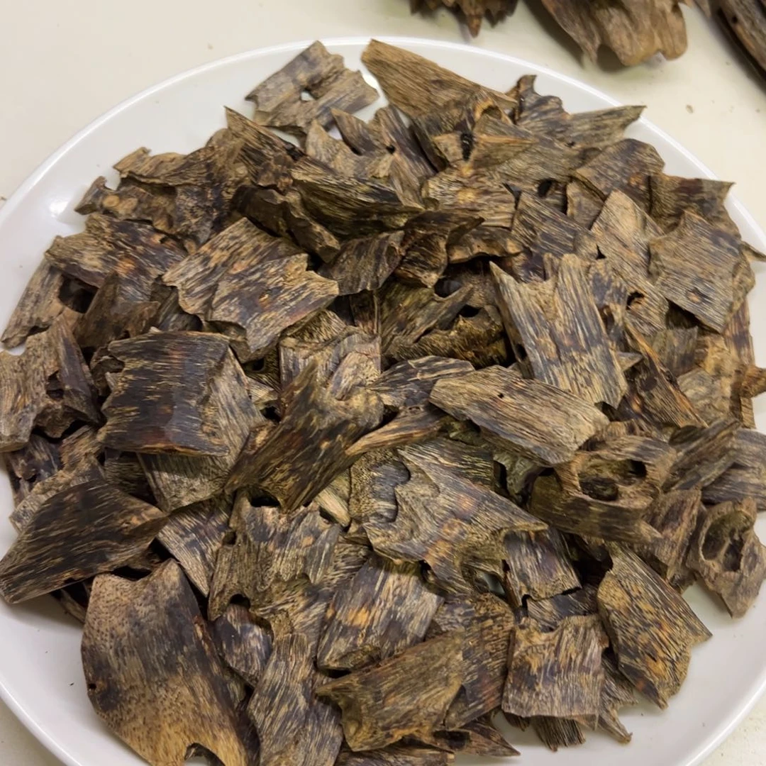 虎***虎沉香沉香碎屑香霸高油块料100克