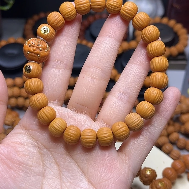 文玩核桃吊坠土豪