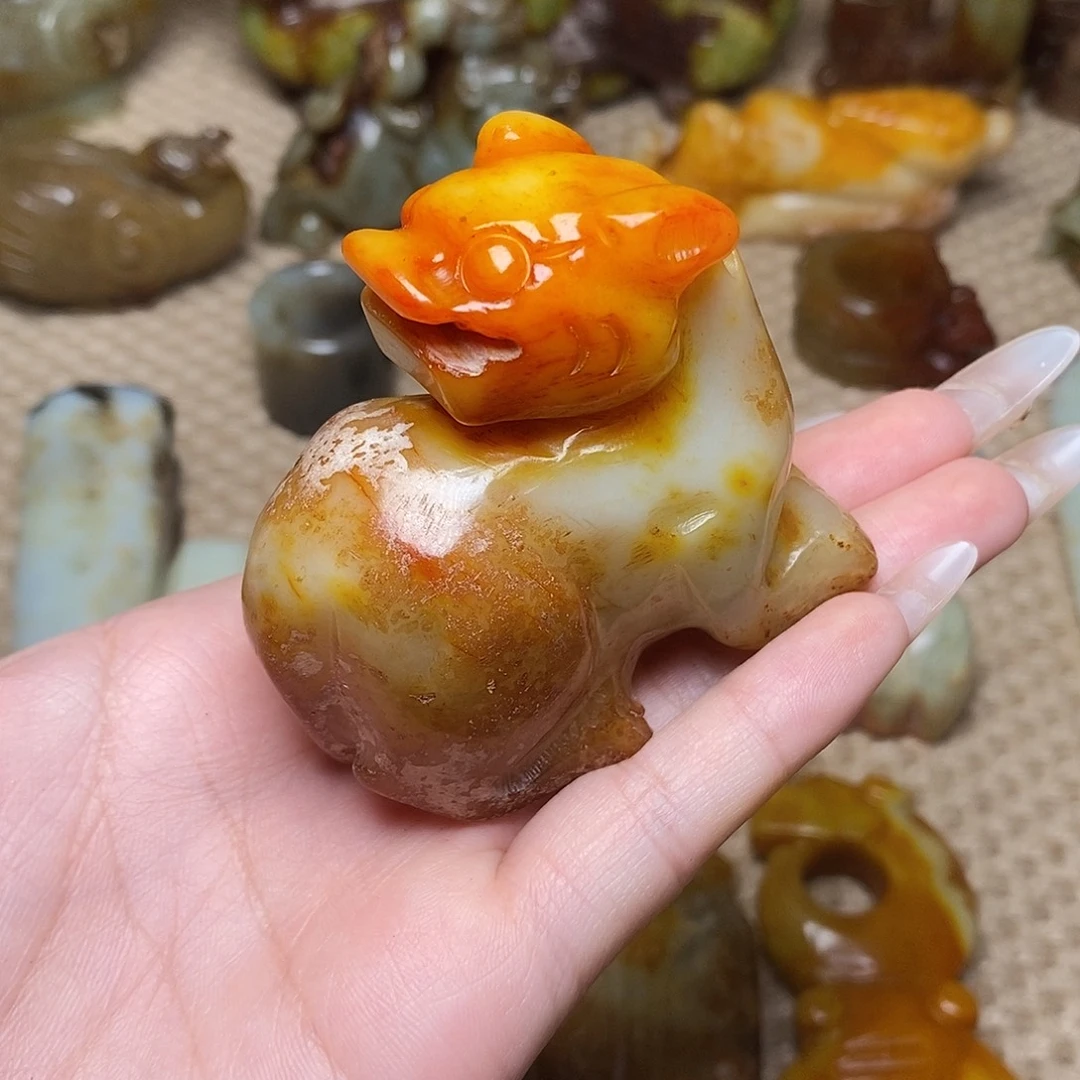未镶嵌蛇纹石玉颈饰