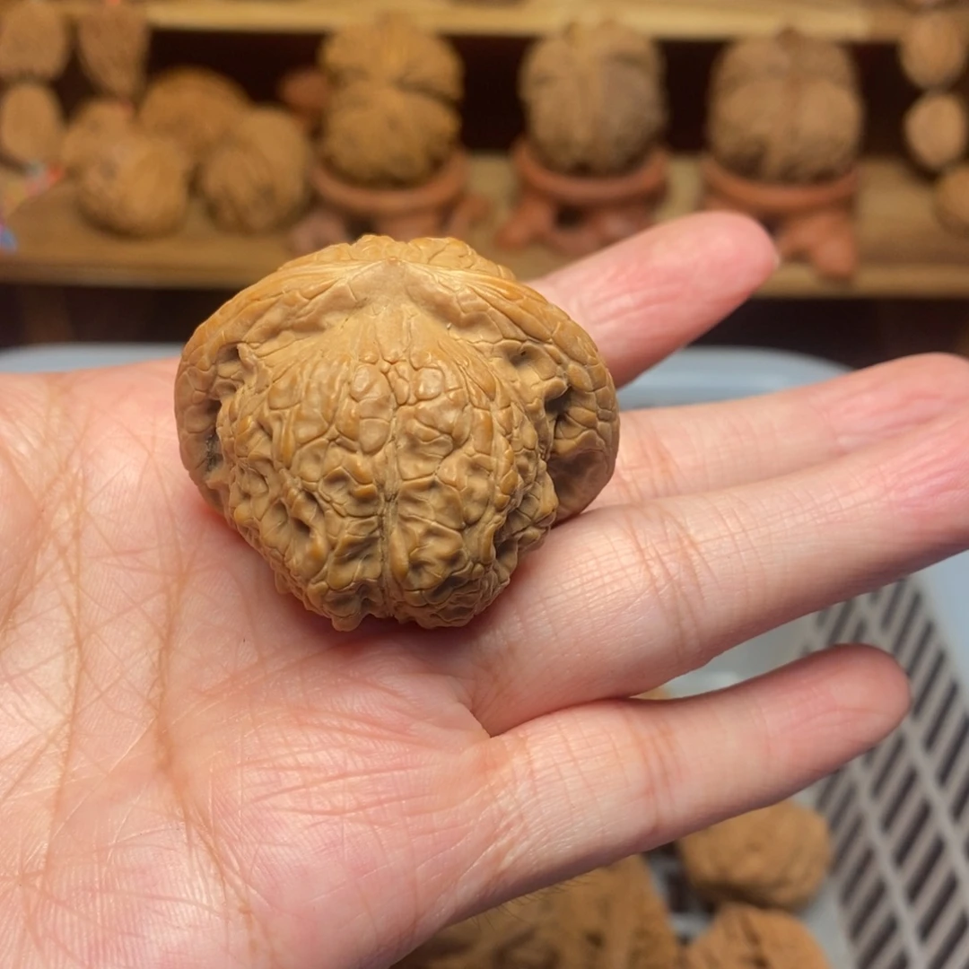 鲁***吃文玩核桃把件文玩