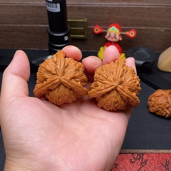 完***饰文玩核桃把件白奔