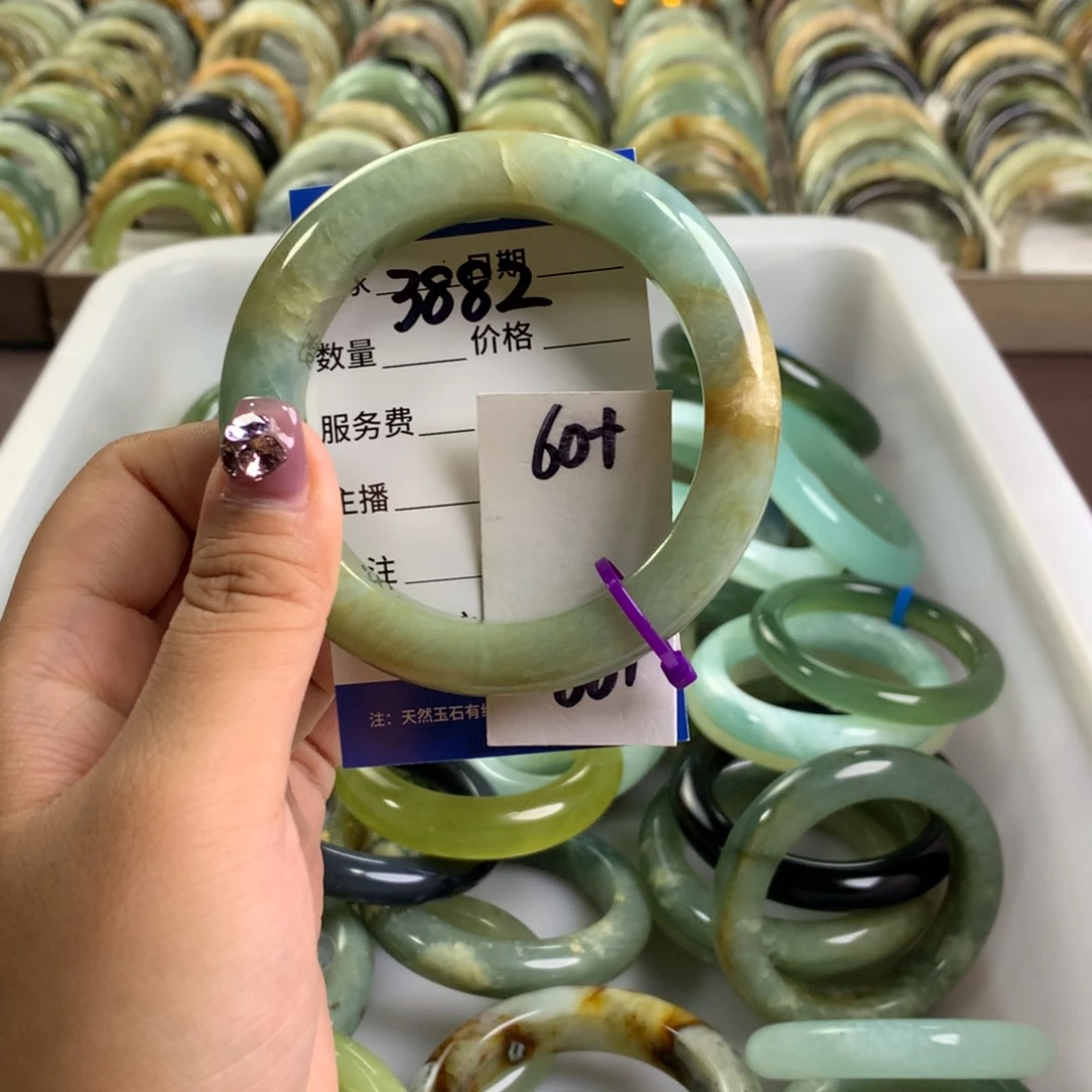 蛇纹石玉未镶嵌手镯3882