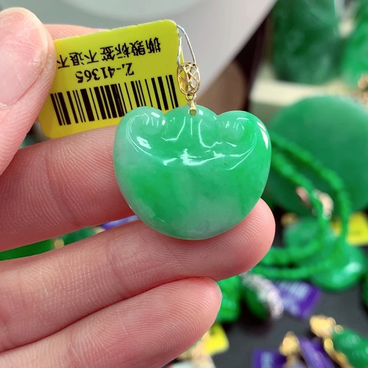 吊坠(不含链)18K金镶嵌翡翠