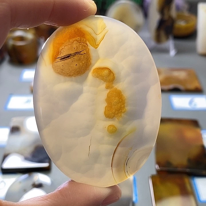 玛瑙/玉髓未镶嵌珠宝半成品126