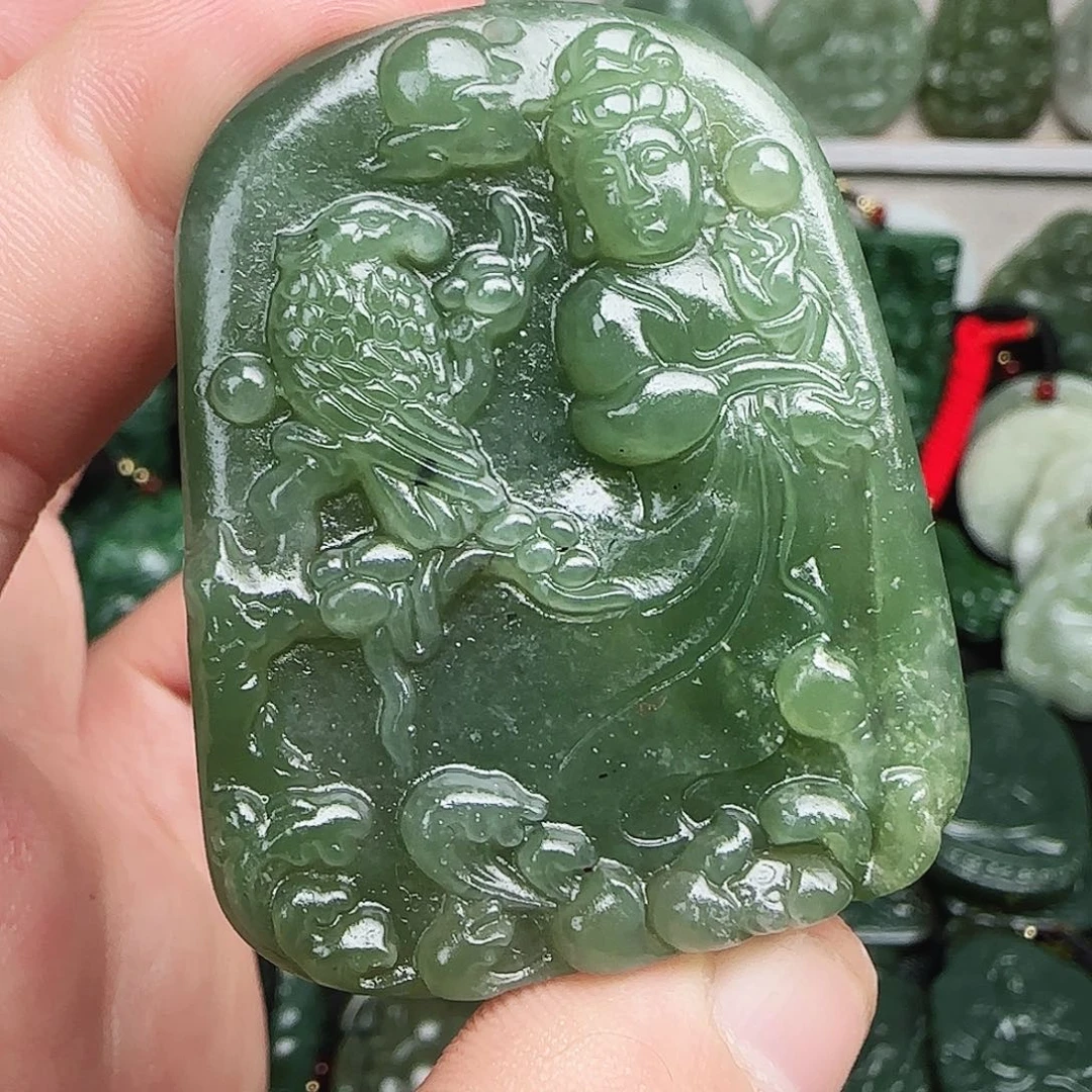 和田玉未镶嵌颈饰