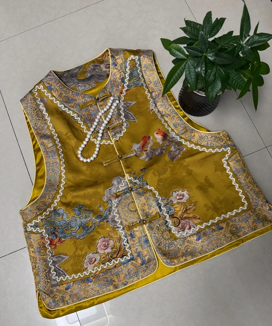 黄色新中式国风马甲女秋季日常背心外穿高级感仿宋锦无袖坎肩背心