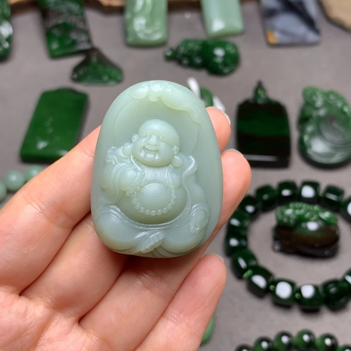 和田玉未镶嵌颈饰