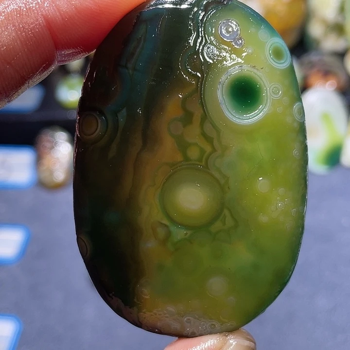 玛瑙/玉髓未镶嵌珠宝奇石