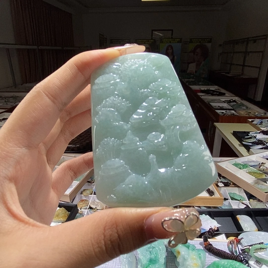 翡翠未镶嵌颈饰翡翠