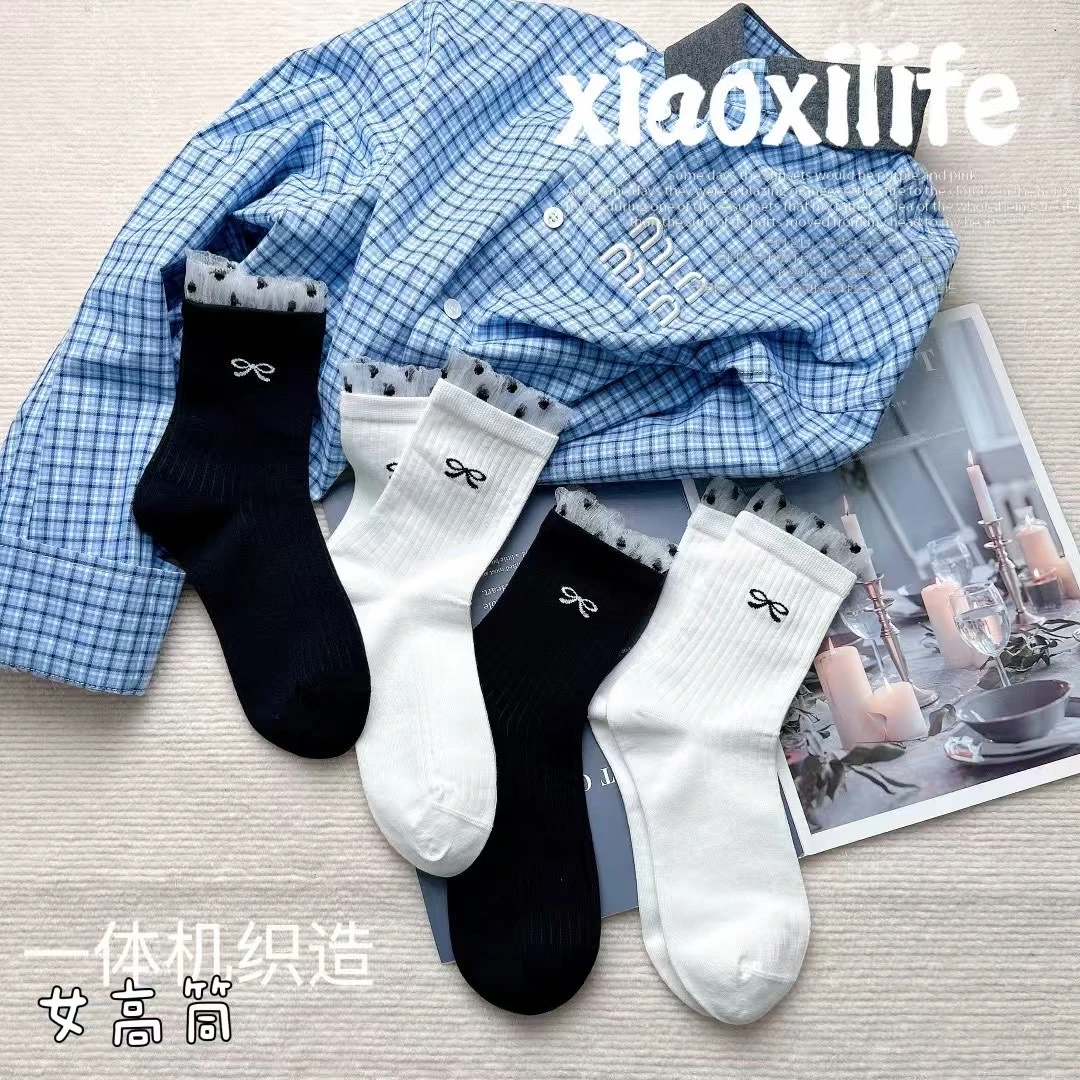 白色袜子女中筒春季运动波点字母学院风黑色袜子网红外穿袜百搭款