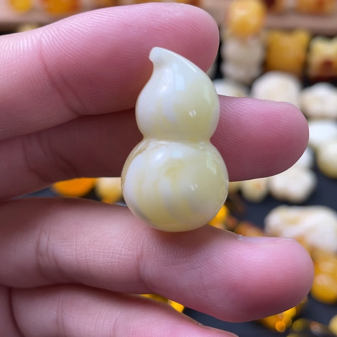 琥珀珠宝奇石未镶嵌来****吗