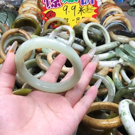 未镶嵌蛇纹石玉手镯人****