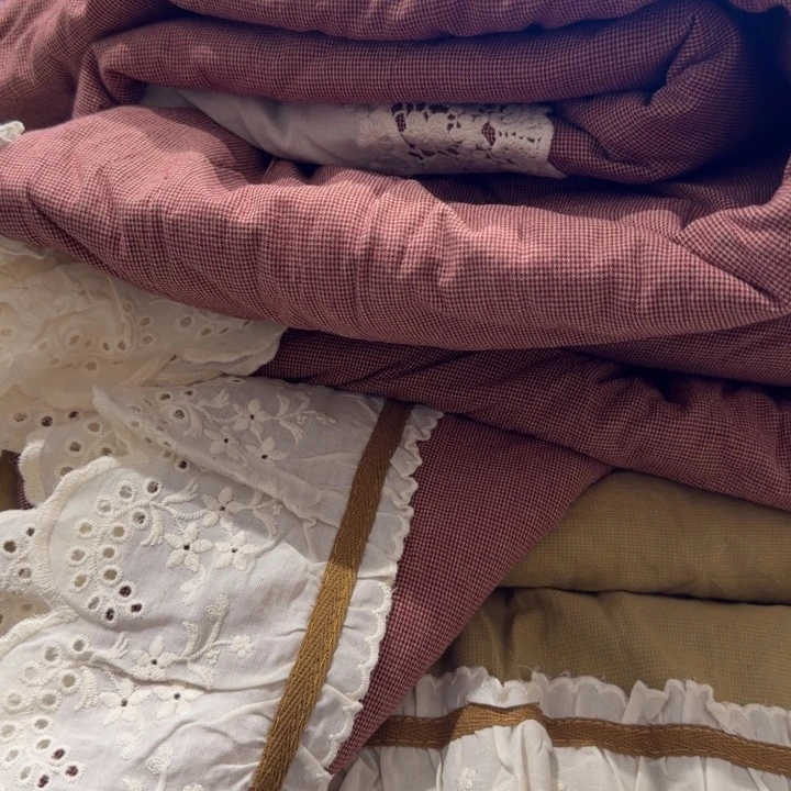 萌***米红色多功能四件套一套