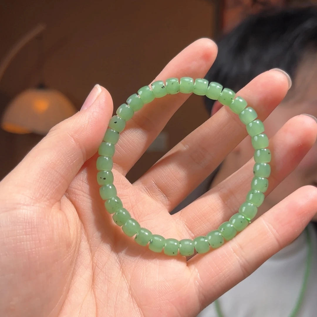 未镶嵌手串和田玉乌兰海苹果绿直切6mm260