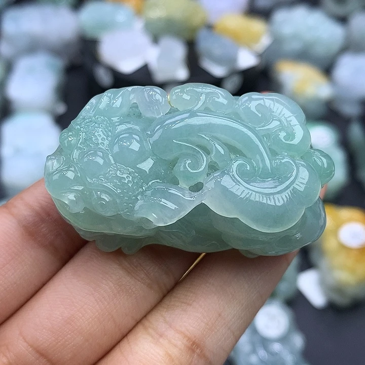 翡翠未镶嵌颈饰天然缅甸翡翠