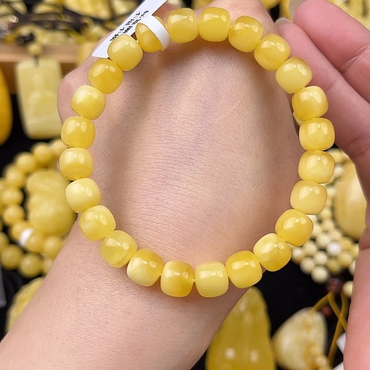 琥珀未镶嵌颈饰琥珀