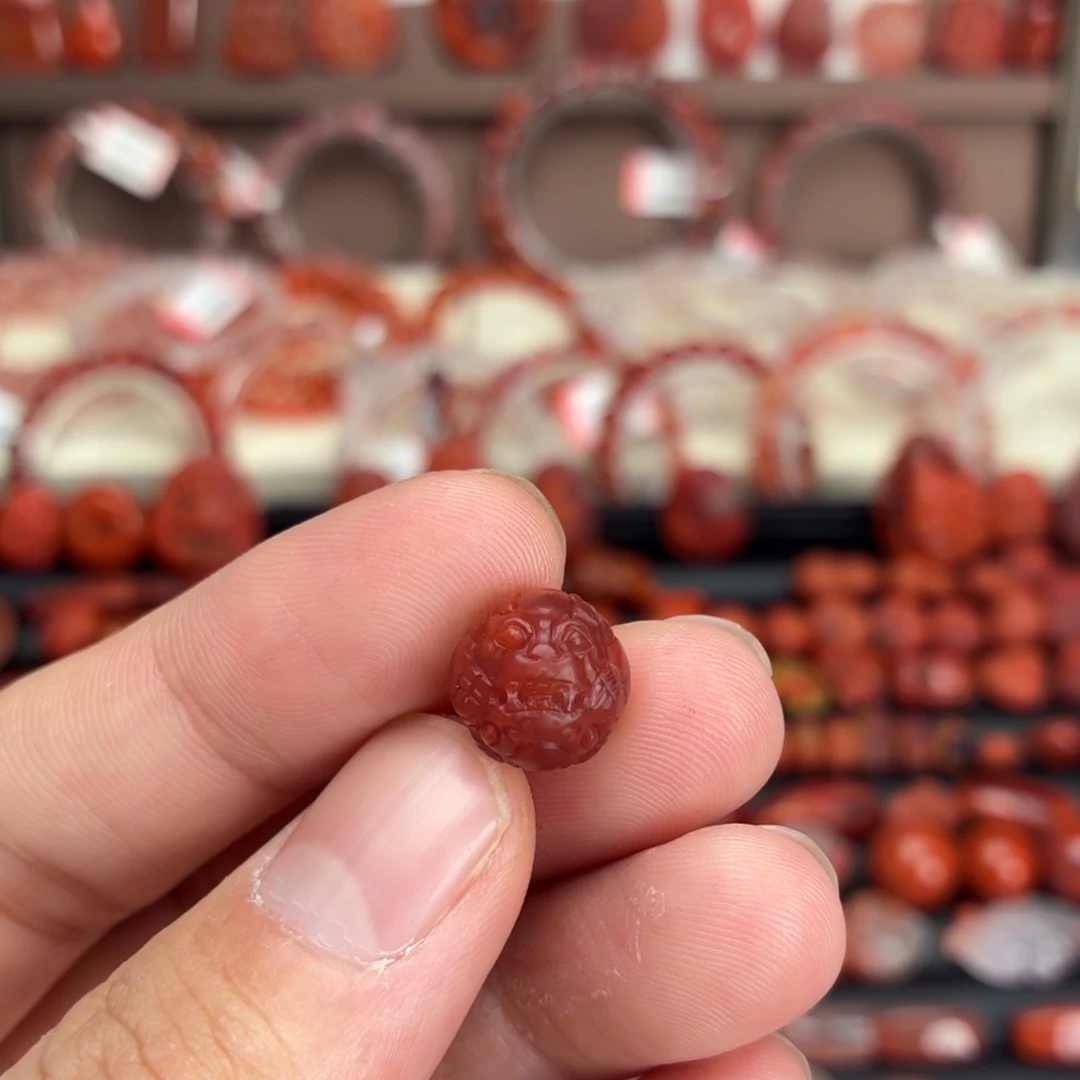南红玛瑙未镶嵌颈饰雕刻单珠11+