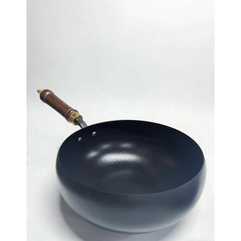 章丘嘎嘎好的铁锅