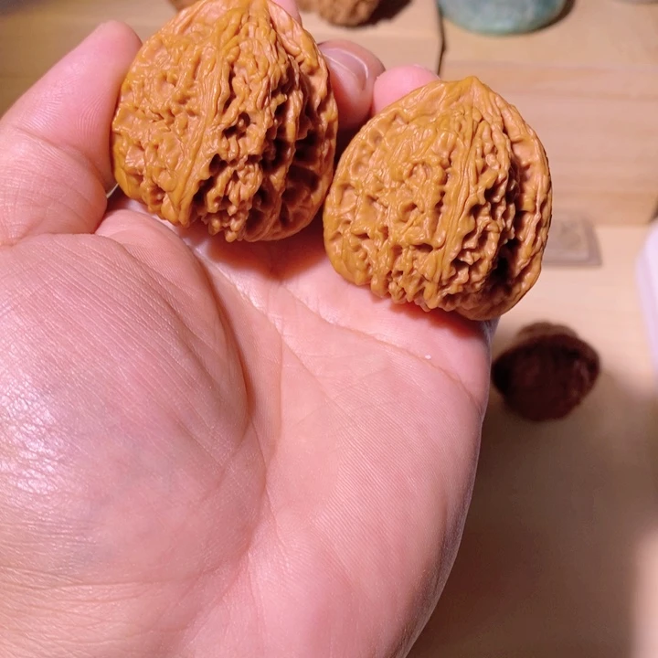 核桃手串/手链暖**阳南疆石42