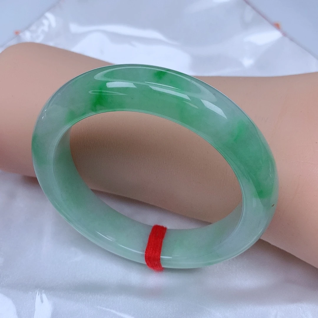 【闪购商品】未镶嵌手镯翡翠，52