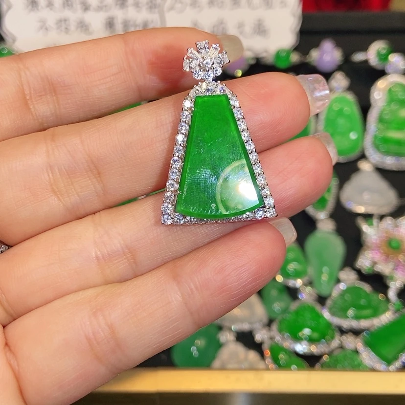 【闪购商品】颈饰未镶嵌翡翠天然翡翠