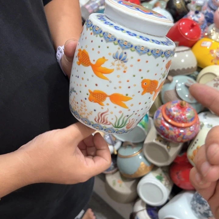 瑕疵福利品陶瓷茶叶罐介意勿拍