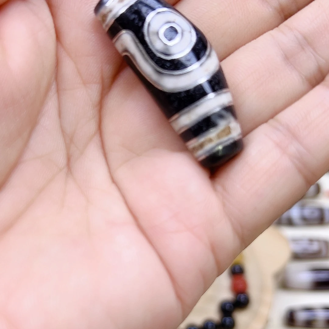 玛瑙/玉髓颈饰未镶嵌对****?